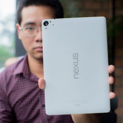 First Nexus 9 (with keyboard cover) hands-on photos appear