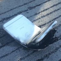 Apple iPhone 6 bends, causing a second degree burn on man's leg