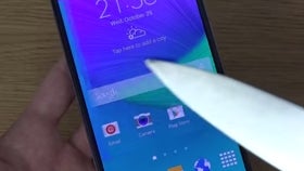 Samsung Galaxy Note 4 can be operated with a knife (Fruit Ninja is also a go)
