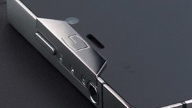 Gresso Regal R1 is a titanium-made Android smartphone that costs $3,000