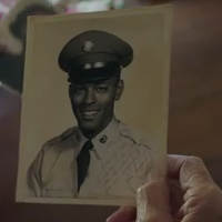 Apple's 2014 holiday ad shows how its devices bring the family together