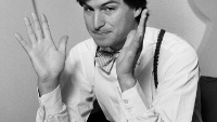 1985 interview of Steve Jobs envisions "nationwide communications network"