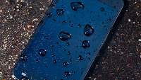 TekDry, DryBox save wet smartphones from watery graves
