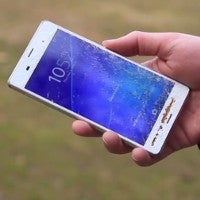 The Sony Xperia Z3 survives several crash landings in this drop test before shattering