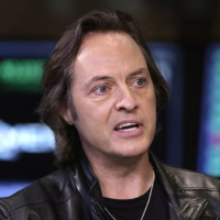 T-Mobile introduces Smartphone Equality; all customers can now snag the best smartphone offers