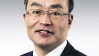 Sony Mobile's president says focus could shift from hardware to software