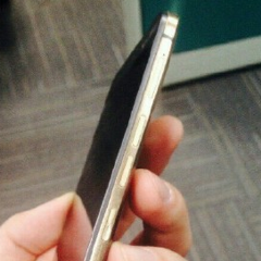 More alleged HTC One M9 Plus photos show up, physical home button visible