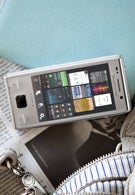 Sony Ericsson XPERIA X2 is the manufacturer's second WM smartphone