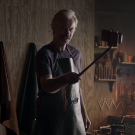 Motorola intros the Moto Selfie Stick: wood, leather, and a touch of class