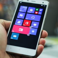 Watch this video of the Xiaomi Mi 4 allegedly running Windows 10 for Phones