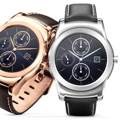 Google Store now sells the LG Watch Urbane, Apple Watch-like price tag attached; Moto 360 discounted