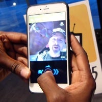 Vhedz is the brainchild of Damon Wayans, a cool new entertainment mixed-media app for Android and iO