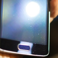 Samsung acknowledges that the Clear View case might scratch the display of your Galaxy S6, S6 edge