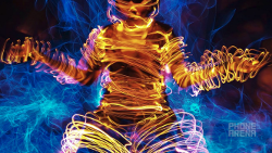 This light painting magic is captured on a phone, not a DSLR: Huawei P8 shows off camera skills