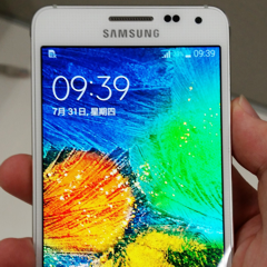 Samsung France: Android 5.1.1 rollout for the Samsung Galaxy Alpha is imminent