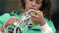 New Samsung ad suggests you should ditch your iPhone for a Galaxy S6 to "change the way you charge"