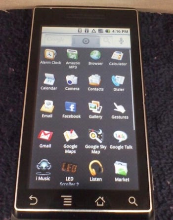 New images of the Motorola Tao (Sholes) running Android
