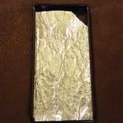 DIY case uses kitchen foil layers to cool the Sony Xperia Z3+, performance allegedly improved