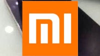 Xiaomi Mi 5 reportedly pictured in the wild, seemingly has a bezel-busting edge-to-edge display