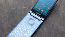 Real pics of Samsung's clamshell Android with 16 MP camera emerge, flippin' awesome
