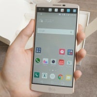 LG V10 unboxing
