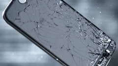 Motorola says phones are too fragile today, uses iPhones as examples in this Droid Turbo 2 ad