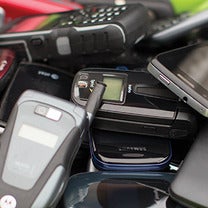 where can i sell my old broken phones