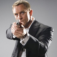 Daniel Craig was against Sony and Samsung phones in Spectre because "James Bond only uses the best"