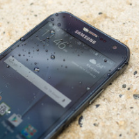 You can (almost) use the Samsung Galaxy S6 Active as a hockey puck