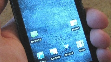 Even more hands-on images of the Motorola Droid!