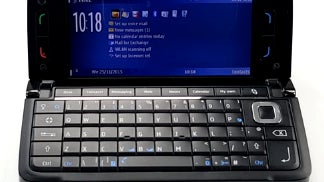 Nokia E90 vs iPhone 6s Plus video shows how much have 'communicators' changed