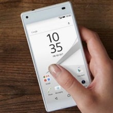 5 of the best smartphones with screens under 4.6 inches that you can buy right now