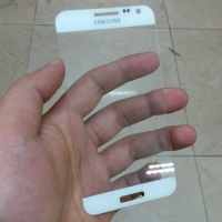 Samsung Galaxy S7 front panel leaks revealing small design changes?