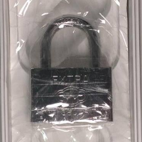 Man buys Apple iPhone 6s from online retailer, finds only a padlock inside the box