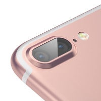 Alleged photo of the iPhone 7's real surfaces: dual camera and Smart Connector?