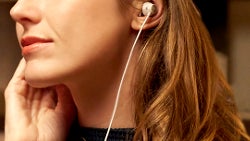 HTC 10 to come with high-res earphones in certain regions only