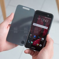 HTC claims the UI in the HTC10 is “slimmed down”. Let's compare it to the competition!
