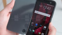 HTC claims the UI in the HTC 10 is “slimmed down”. Let's compare it to the competition!