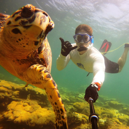 Best selfie sticks for iPhone and Android
