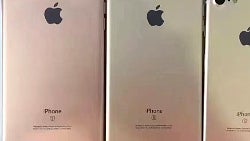 Oh, the lens action! This could be the cleanest iPhone 7, 7 Plus and 7 Pro family portrait so far