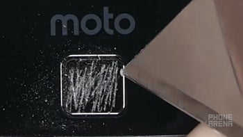 Watch the Moto Z survive a brutal bend and torture test