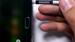 Note 7 torture chamber: Gorilla Glass 5 scratch test, S Pen backward insertion