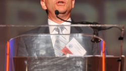 Verizon's Shammo says that offering unlimited 4G LTE data is not a sustainable business plan