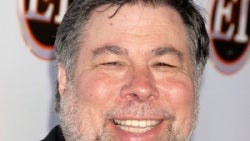 Apple co-founder Steve Wozniak speaks out against removal of 3.5 mm jack, says Nexus 5X is among his favorite smartphones