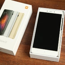 First unboxing images of the Xiaomi Redmi Note 4 hit the web