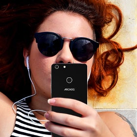 The Archos 55 Diamond Selfie is obviously made for selfie lovers