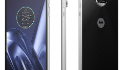 Motorola promotes the Moto Z Play Droid with up to 50 hours of battery life