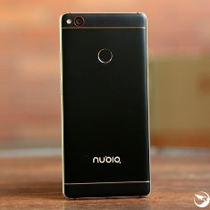 The Black Gold Edition of the ZTE Nubia Z11 is a thing of beauty
