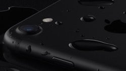 The iPhone 7 is IP67 water-resistant; here's how it compares to the Galaxy S7's IP68