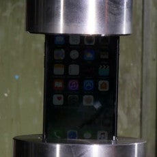 Watching the iPhone 7 get pancaked by hydraulic press is incredibly gratifying